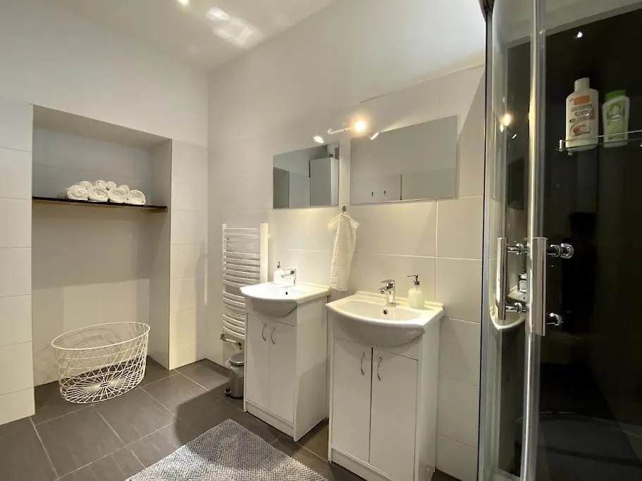 Wohnung Im 15. Bezirk Wenen Appartement