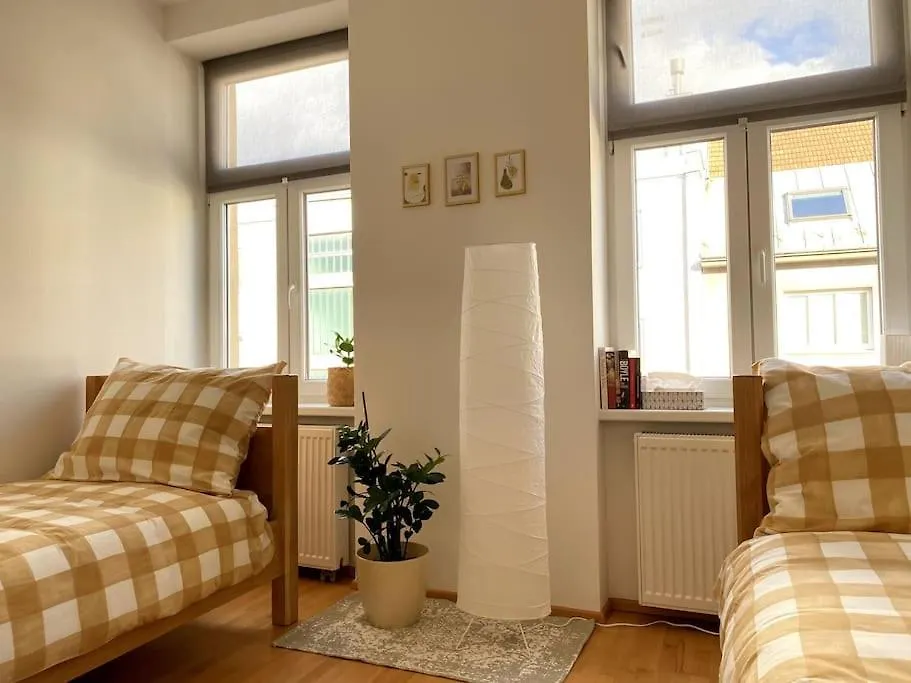 Wohnung Im 15. Bezirk Wenen